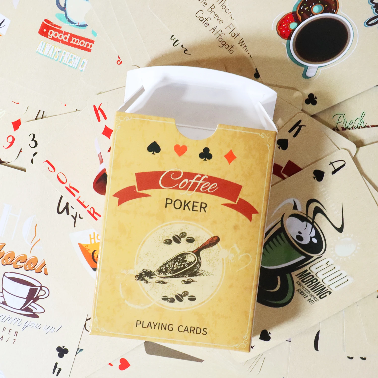 Carte da gioco in carta da caf - Board Game Recommendation recensione e prezzo